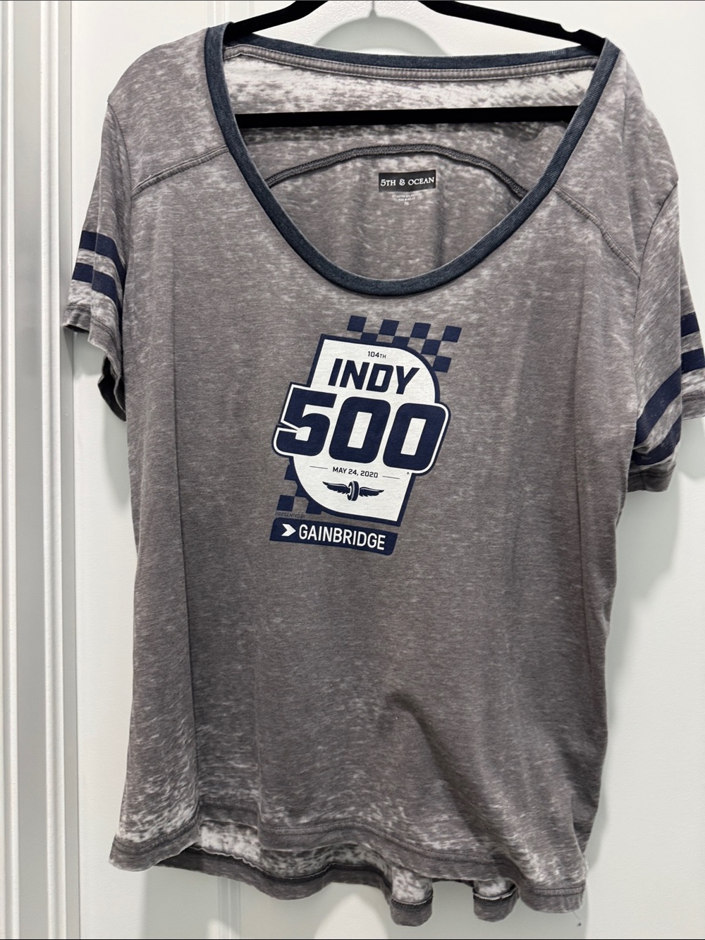 5th & Ocean Gray Graphic Tee with Navy Accents